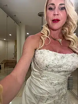 Kate-monroe online show from February 3, 2026, 7:41 pm