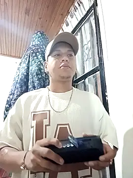 Snapshot of Peterking11 chatting on November 13, 2025, 5:55 am Peterking11 online show from November 13, 2025, 5:55 am