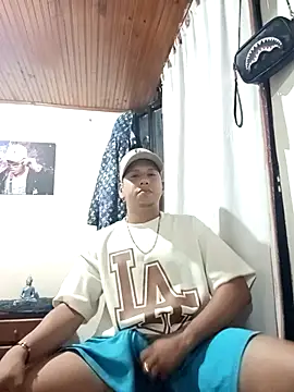 Snapshot of Peterking11 chatting on November 14, 2025, 7:01 am Peterking11 online show from November 14, 2025, 7:01 am