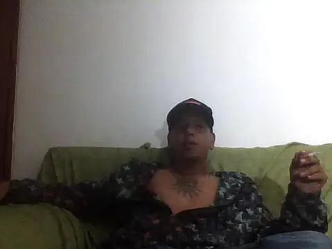 Snapshot of Peterking11 chatting on November 27, 2025, 6:47 am Peterking11 online show from November 27, 2025, 6:47 am