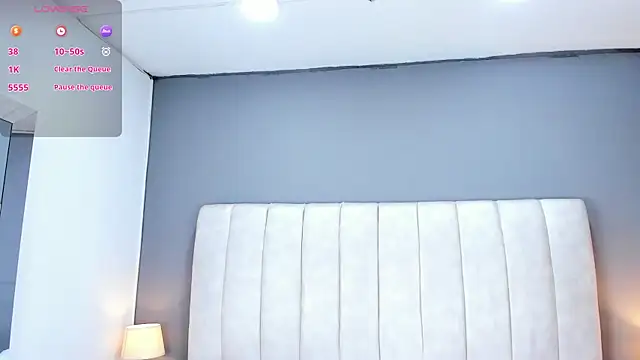 Ashleyy23x online show from November 6, 2025, 7:29 pm