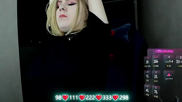 Olivia Munk online show from March 27, 2026, 4:43 am