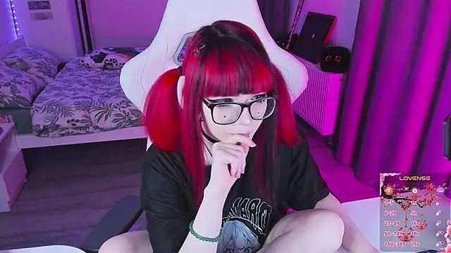 Snapshot of Yumi_Youkai chatting on January 18, 2026, 2:42 pm Yumi Youkai online show from January 18, 2026, 2:42 pm