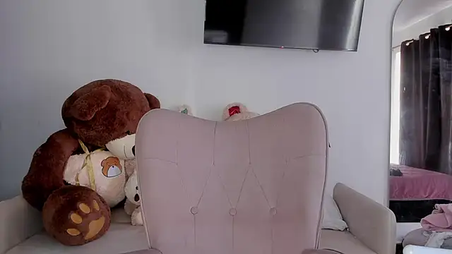 selene king2 online show from April 28, 2026, 1:26 pm