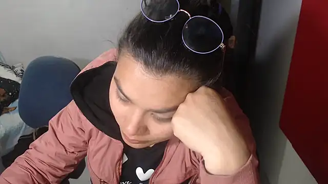 luxury sex 17 online show from February 26, 2025, 1:03 am