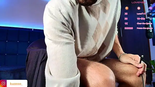 kuzzcoo online show from September 21, 2025, 12:43 pm