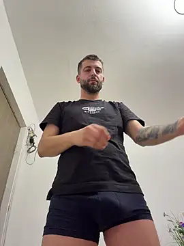 ElChapoGuzman95 online show from January 12, 2026, 7:04 am