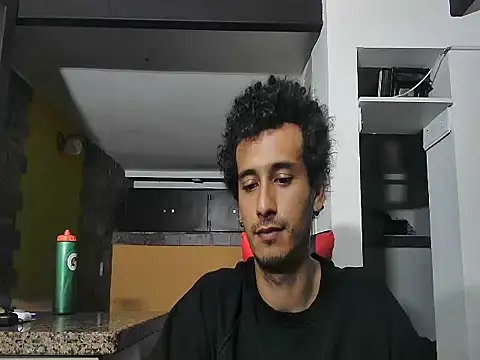 Snapshot of talktome4 chatting on February 21, 2026, 2:35 am talktome4 online show from February 21, 2026, 2:35 am