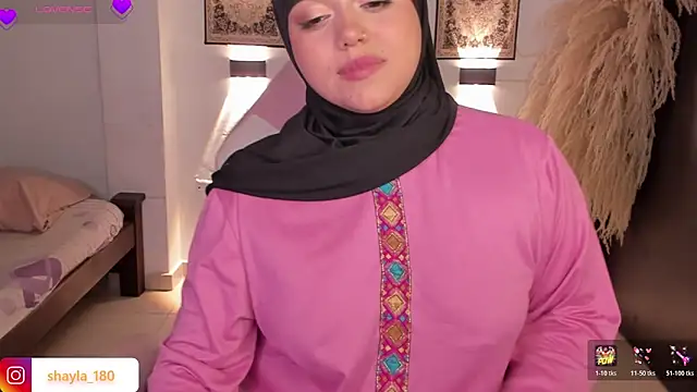 shayla 18 online show from April 10, 2026, 9:44 pm