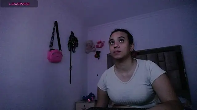 tiffany  pink online show from November 22, 2025, 9:46 pm