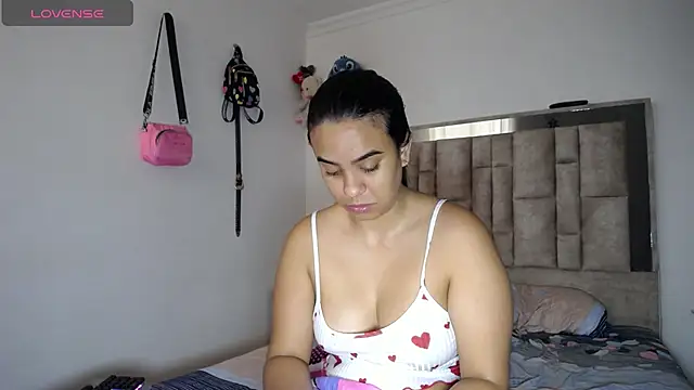 tiffany  pink online show from April 14, 2026, 3:17 pm