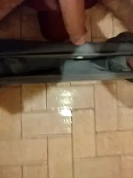 Neria online show from December 3, 2025, 5:34 pm