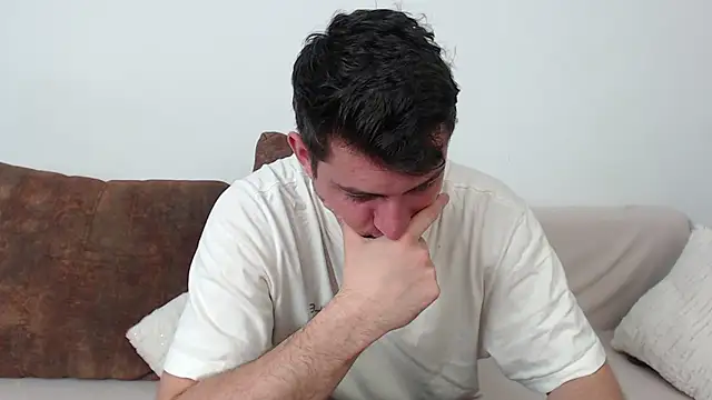 Snapshot of AndyFame chatting on April 7, 2026, 10:11 pm AndyFame online show from April 7, 2026, 10:11 pm