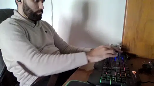 Snapshot of joaodias_97 chatting on March 14, 2025, 4:51 pm joaodias 97 online show from March 14, 2025, 4:51 pm