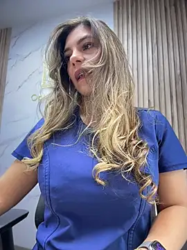 alicee16 online show from June 20, 2026, 7:41 pm
