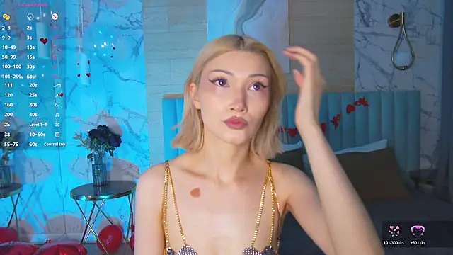 Snapshot of CarolReeves chatting on February 15, 2026, 4:39 pm CarolReeves online show from February 15, 2026, 4:39 pm