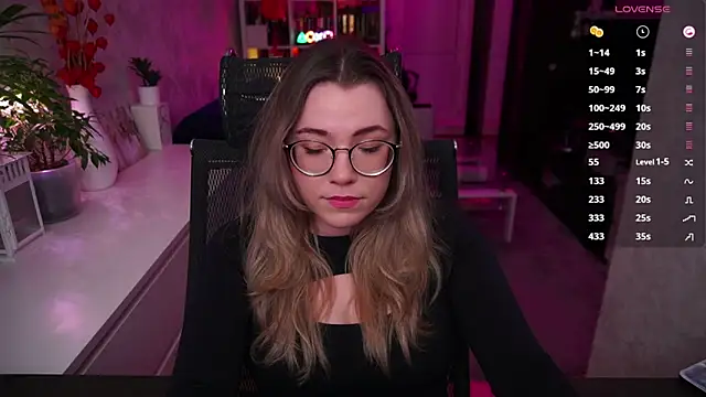 RemyCute online show from February 19, 2026, 4:04 pm