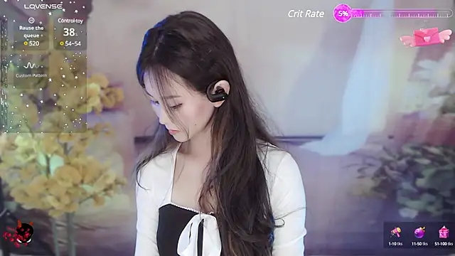 Aimee-520 online show from February 17, 2025, 1:33 pm