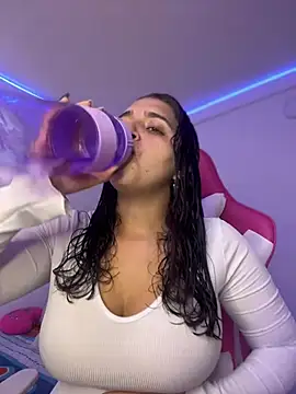 Alicia Ruiz online show from February 19, 2026, 6:05 pm