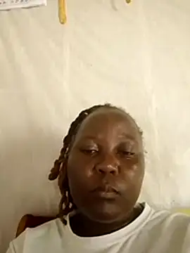 amelinaqueen online show from April 16, 2026, 10:27 am