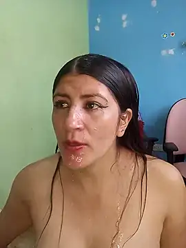 Snapshot of nammy__dirtyhott chatting on January 29, 2025, 4:08 pm nammy dirtyhott online show from January 29, 2025, 4:08 pm