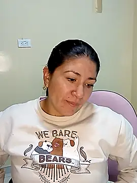 nammy  dirtyhott online show from November 10, 2025, 1:27 pm