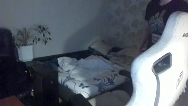 Knuckles17 online show from February 15, 2026, 1:50 am