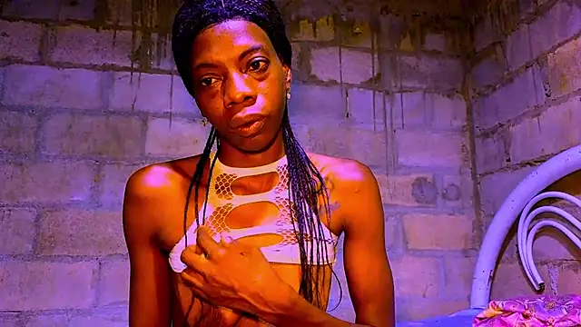 Snapshot of nzanizy chatting on November 16, 2025, 8:52 am nzanizy online show from November 16, 2025, 8:52 am