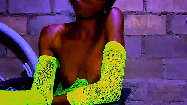 Snapshot of nzanizy chatting on November 16, 2025, 8:57 pm nzanizy online show from November 16, 2025, 8:57 pm