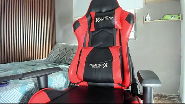 Snapshot of lil_faker420 chatting on January 6, 2026, 7:07 pm lil faker420 online show from January 6, 2026, 7:07 pm