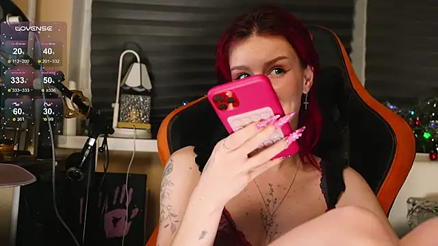 Snapshot of BlueCherryy chatting on December 18, 2025, 11:47 am BlueCherryy online show from December 18, 2025, 11:47 am