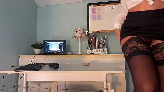 MissSiona online show from February 23, 2026, 11:44 am