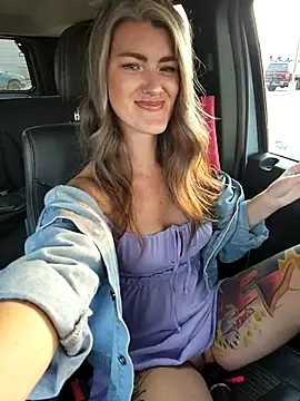 Lilmissvyx online show from September 9, 2025, 2:26 pm