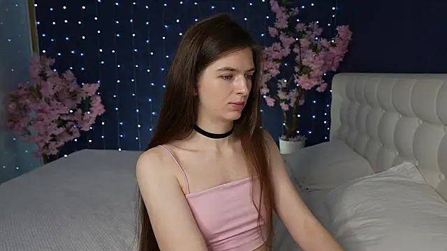 Snapshot of -Mirror-Girl- chatting on March 2, 2026, 6:58 am -Mirror-Girl- online show from March 2, 2026, 6:58 am