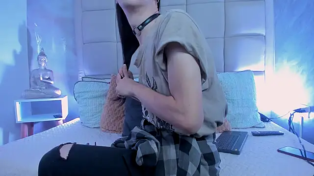 Hecatee 77 online show from November 18, 2025, 7:28 pm