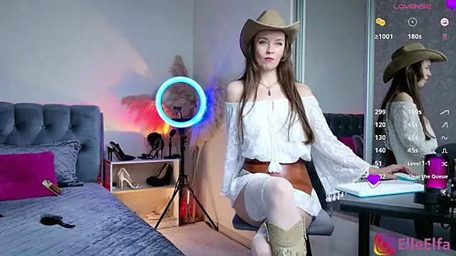 Snapshot of Elfaelle chatting on November 20, 2025, 7:47 pm Elfaelle online show from November 20, 2025, 7:47 pm