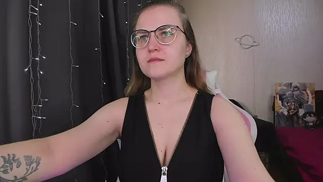 MissBrightShine online show from March 10, 2026, 10:30 am