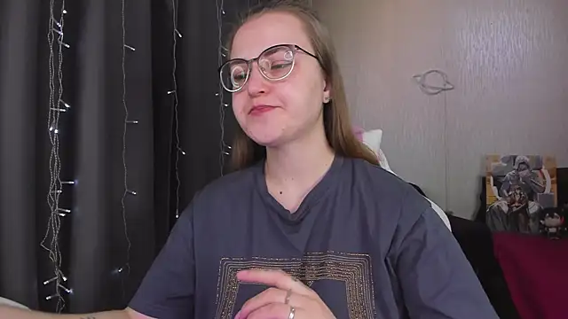 MissBrightShine online show from February 25, 2026, 11:43 am