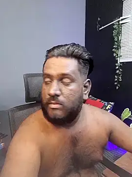 Snapshot of Rayansmith_ chatting on October 29, 2025, 10:47 am Rayansmith online show from October 29, 2025, 10:47 am