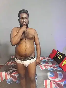 Snapshot of Rayansmith_ chatting on November 6, 2025, 2:43 pm Rayansmith online show from November 6, 2025, 2:43 pm