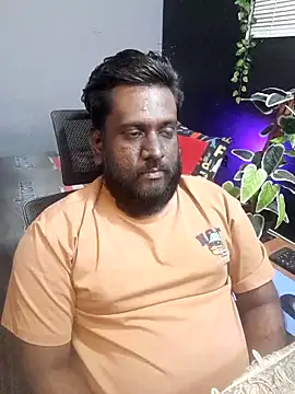 Snapshot of Rayansmith_ chatting on November 20, 2025, 11:36 pm Rayansmith online show from November 20, 2025, 11:36 pm