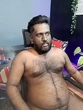 Snapshot of Rayansmith_ chatting on October 25, 2025, 10:14 am Rayansmith online show from October 25, 2025, 10:14 am