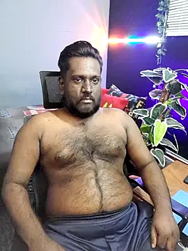 Snapshot of Rayansmith_ chatting on December 17, 2025, 2:05 am Rayansmith online show from December 17, 2025, 2:05 am