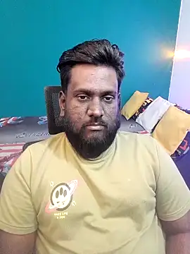 Snapshot of Rayansmith_ chatting on February 10, 2026, 2:10 am Rayansmith online show from February 10, 2026, 2:10 am