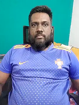 Snapshot of Rayansmith_ chatting on February 28, 2026, 10:42 pm Rayansmith online show from February 28, 2026, 10:42 pm