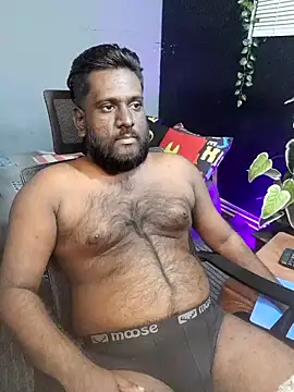 Snapshot of Rayansmith_ chatting on October 31, 2025, 1:35 am Rayansmith online show from October 31, 2025, 1:35 am