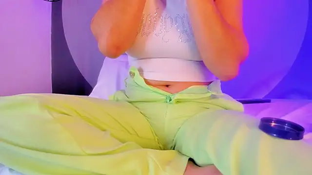 Snapshot of sarita_duque chatting on February 9, 2026, 12:25 pm sarita duque online show from February 9, 2026, 12:25 pm