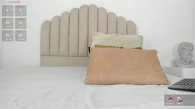 Snapshot of sarita_duque chatting on November 5, 2025, 12:19 pm sarita duque online show from November 5, 2025, 12:19 pm