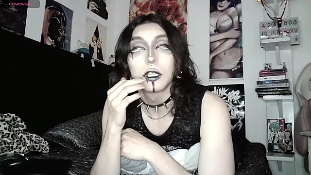 Snapshot of kiiler_queen chatting on April 30, 2026, 8:57 pm kiiler queen online show from April 30, 2026, 8:57 pm