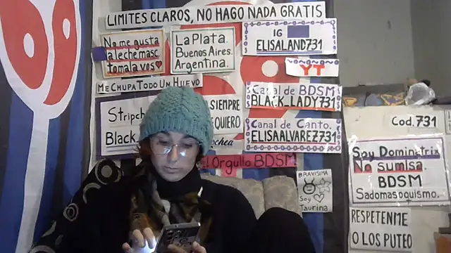 Snapshot of black_lady731 chatting on June 11, 2026, 2:47 pm black lady731 online show from June 11, 2026, 2:47 pm